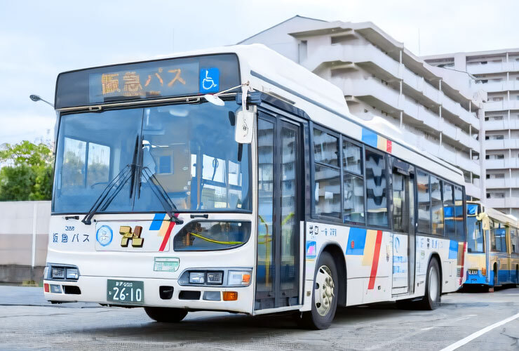 ハイブリッドバス